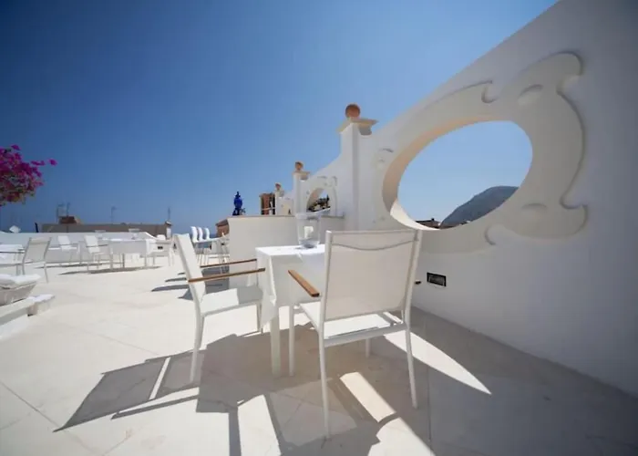 La Settima Luna 3* Canneto (Lipari)